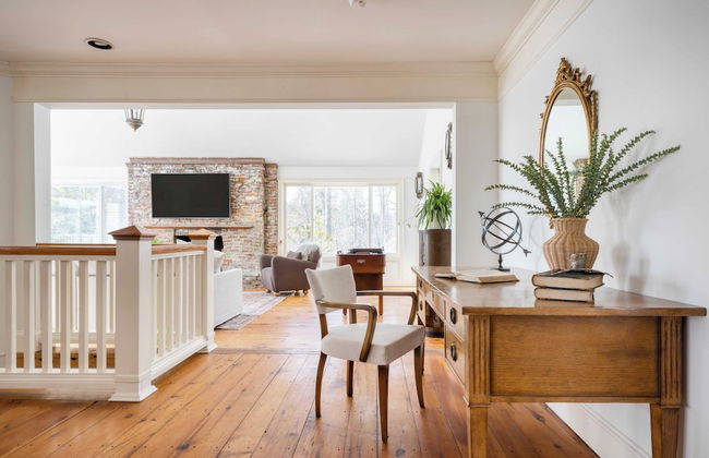 River House by Avantstay Historic & Secluded Estate on the Hudson River w/ Pool Sleeps 24! - Foto 13