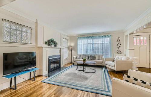 Prime Location walk to attractions w Free Parking - Foto 1