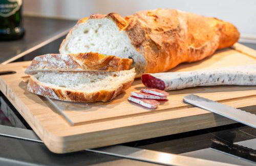 LIVINGLike-Apartment - Central & Spacious with Balkony & Garage, Coffee - 103m2 - Foto 13