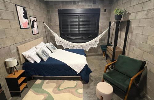 Kazuo520 - Minimalista/Brutalista - Foto 1