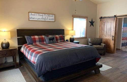 Skyfall Cabin. Stunning views, Hot Tub, minutes from Zion - Foto 6