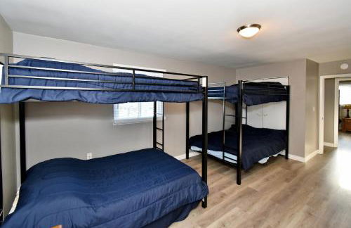 2 Bed, 1 Bath, Upper Level Unit - Foto 12