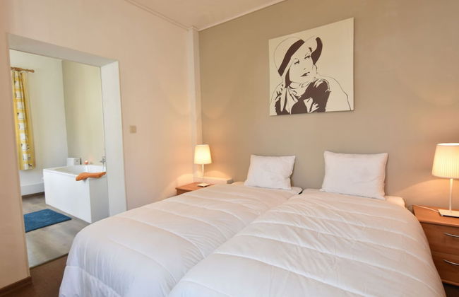 Former Hotel in the Centre and Near the Beach in Panne - Foto 8