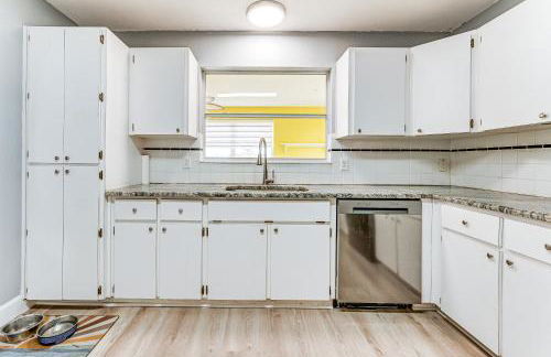 Canal-Front Home with Boat Dock and Lanai in Hudson - Foto 9