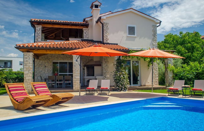 Villa in Novigrad With Pool Near Beach - Foto 22