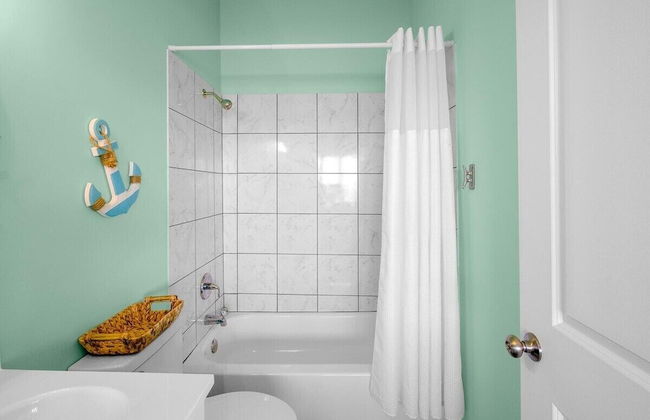 Boathouse - Photo 63