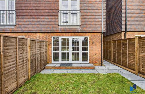 Luxurious 4-Bed Home, Sleeps 12, Free Parking - Foto 13