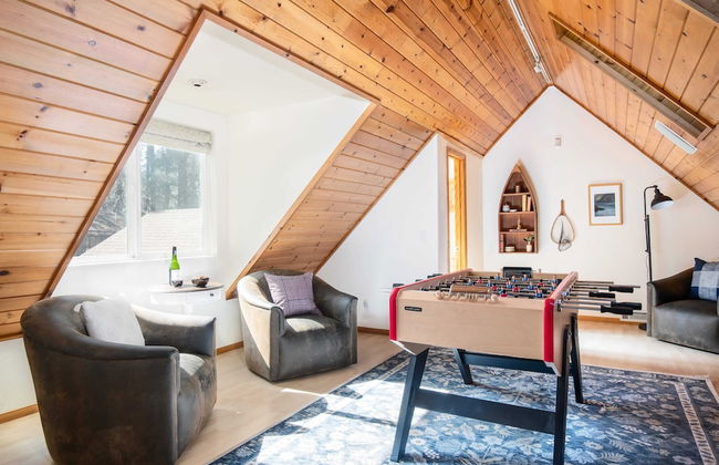 Hartwood by Avantstay Cozy Big Bear Abode w/ Spacious Deck & Stone Fireplace - Foto 3