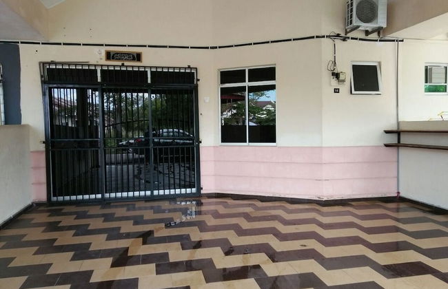 Homestay Pejal - Foto 3