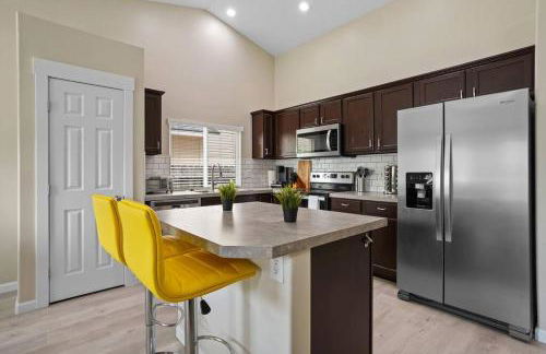 Remodeled, Charming Retreat on the City's Doorstep - Foto 28