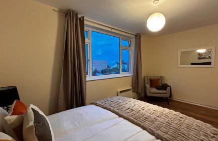 Cozy 2 Bedroom Apartment close to Town Centre - Foto 17