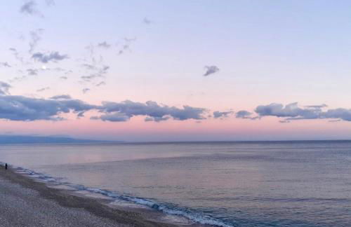 Sulla spiaggia di Letojanni - Foto 1