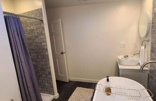 Dhyana Redwoods Fire Table Nearby River Access Ping Pong & Arcade Games - Foto 21