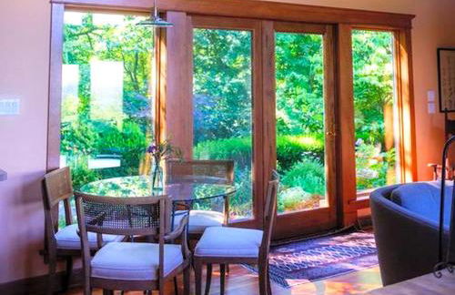 Romantic Mountain Vacation Rental with Breathtaking Views near Pittsburgh, Pennsylvania - Foto 14