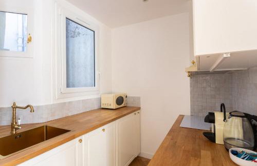 Le Marais - Iconic Penthouse with Balcony - Foto 15