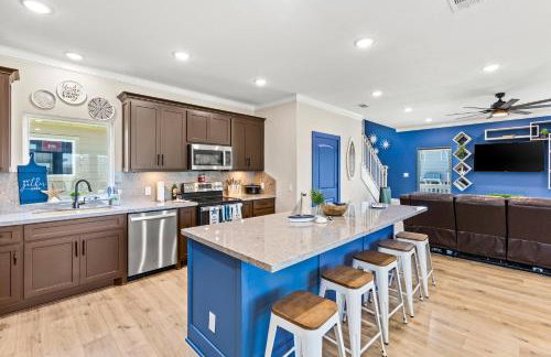 Caza Azul Luxury 4BR Getaway, Gated Community, Canal Views & Lift - Foto 13