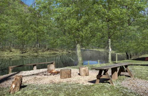 Waterfront w Hot Tub Fire Pit Deck & Water Toys - Foto 7