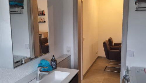 Ferienwohnung Wiesengrund, Ruhig im Ortsteil von Roth, nähe Rothsee, 25 min Messe Nbg - Foto 5