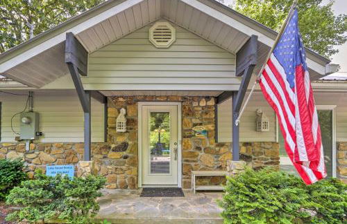 Cozy Lake Santeetlah Cottage with Dock and 3 Kayaks! - Foto 41