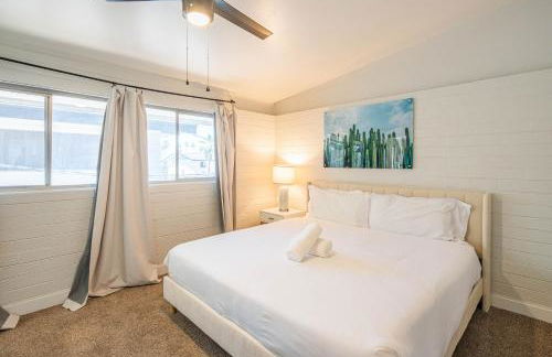 Spacious 2 Bedroom, 2 Bath, Pool, Free Parking, Gym - Foto 31