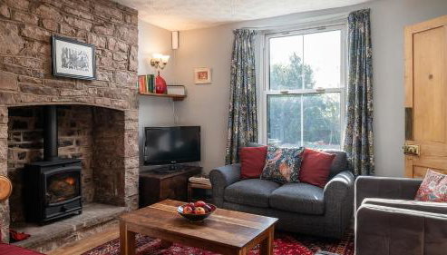 Keeper's Cottage - Photo 2