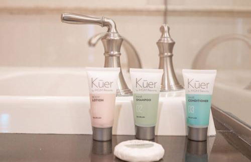 No Resort Fee Strip View Balcony+ Valet Parking - Foto 34