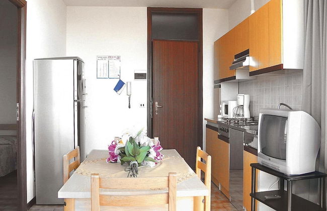 Holiday Flat With Balcony in Ceriale - Foto 11