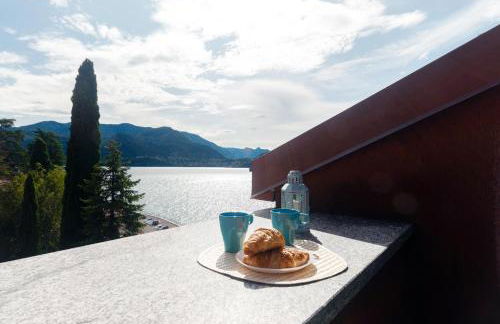 The Lake Suite Fiumelatte - Lake front apartment - Foto 37