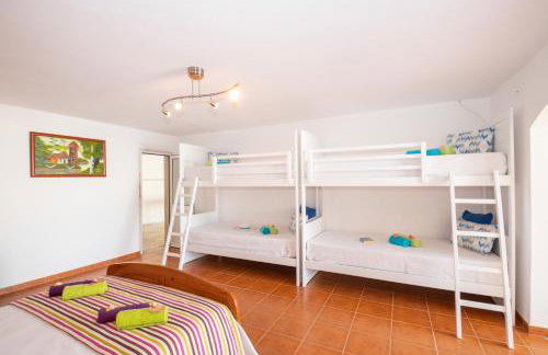 Villa Casa Castelo - Refúgio com piscina aquecível e BBQ na Galé, Albufeira - Foto 58