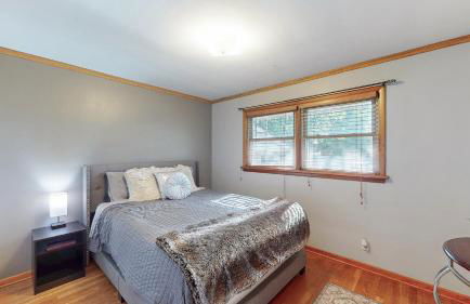 Sideline Sanctuary: Cozy Nights, Game Day Lights - Foto 19