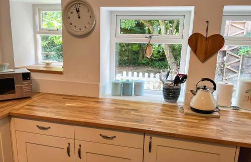 Blue House Cottage - Photo 7