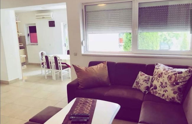 Private Riverside Villa Silvia - Foto 13