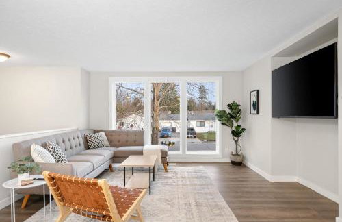 Spacious Family Villa only 13 mi from Silverwood - Foto 5