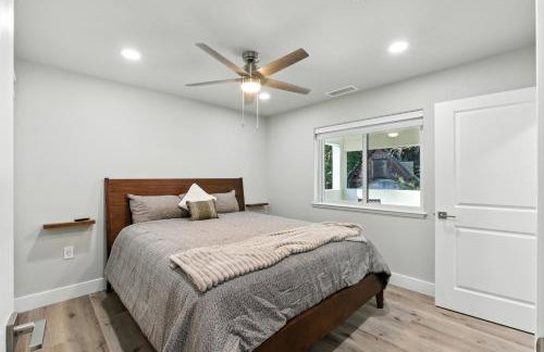 The White House Coveted Triplex Near Lake - Foto 16