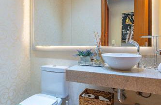 Apto Impecável com piscina aquecida e jacuzzi - Foto 14