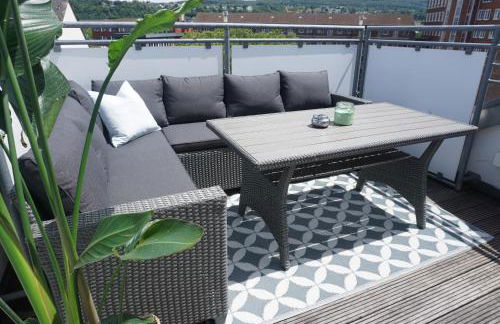 Spacious Penthouse with AC and Free Parking Steps Away From the Central Station - Foto 53