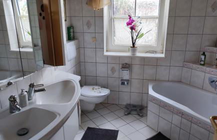 Ferienhaus Ebert, Top-Ausstattung mit Garten, Terrasse & Wall-Box bei Dinkelsbühl - Foto 18