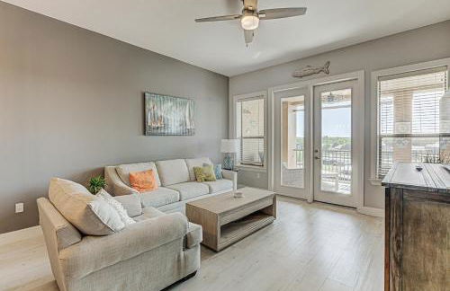 Chic 3BDR for 6 with Pool & Hot Tub Overlooks Marina - Foto 12