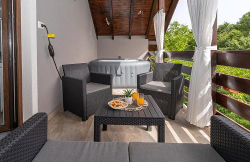 Deluxe Apartment with Jacuzzi - PATAR - Foto 22