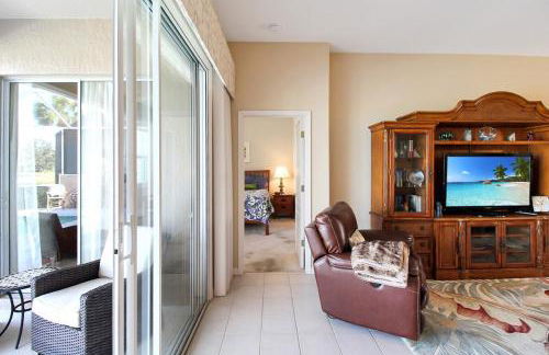 Serene pool home in the exclusive Heritage Oaks Golf & Country Club - Foto 26