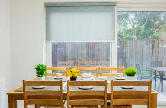 Beautiful Modern Home in London, Free Parking, Family Home, Sleeps 9, Close to Railway Station - Foto 54