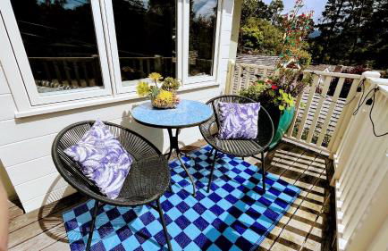 Gorgeous 3-bdrm home, walk to town and beach - Photo 39