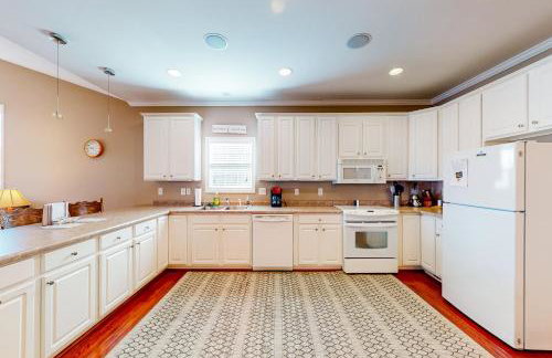 Boat Dock Lake-View Retreat 5 Mi to Dtwn Clemson - Foto 9