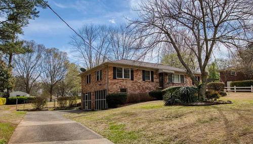 Spacious 4BR Retreat in Vibrant Smyrna Near Lakes - Foto 5