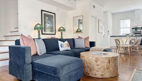 Spacious 3-Floor Downtown Retreat - Prime Location - Foto 2