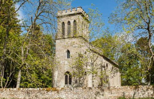Exceptional Grade II Listed Church Conversion - Foto 1