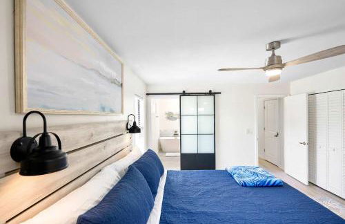 3BR Family Getaway Steps to Sand & Sun - Foto 25