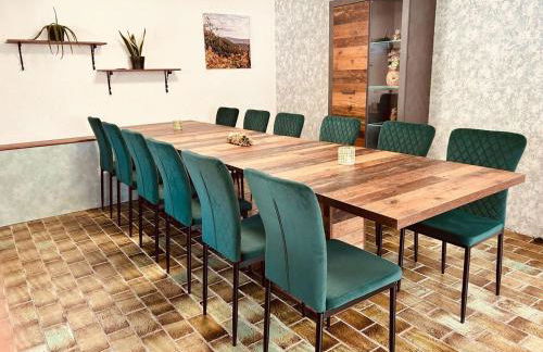 Das-Urlaubszuhause-fuer-Familien-Grossfamilien-Mehrfamilien-und-kleine-Gruppen-bis-zum-12-Personen-mit-vielen-Unterhaltungsmoeglichkeiten-im-Harz - Foto 9