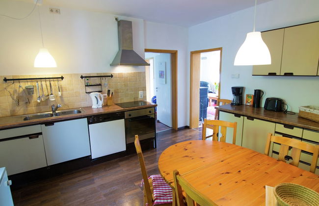 Geraumiges Ferienhaus in Hessen mit Garten - Foto 11