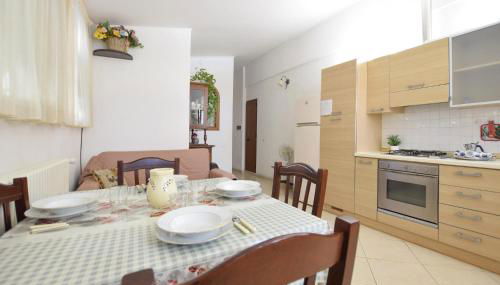 Gorgeous Apartment In Piano Di Mommio - Foto 5